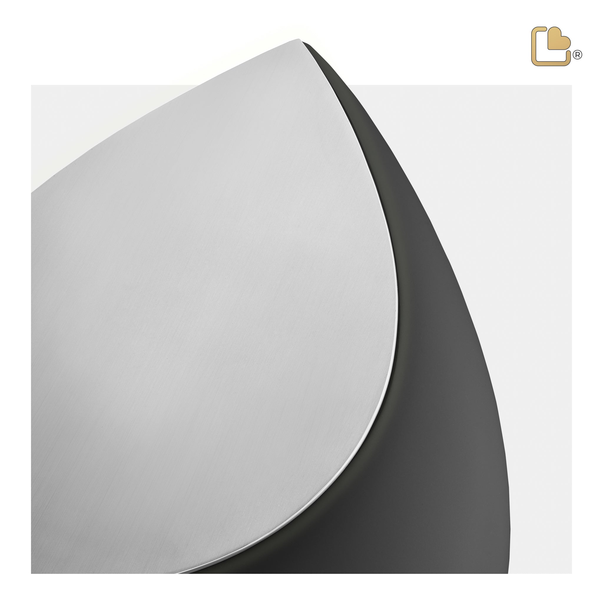 Drop Black (Adult)