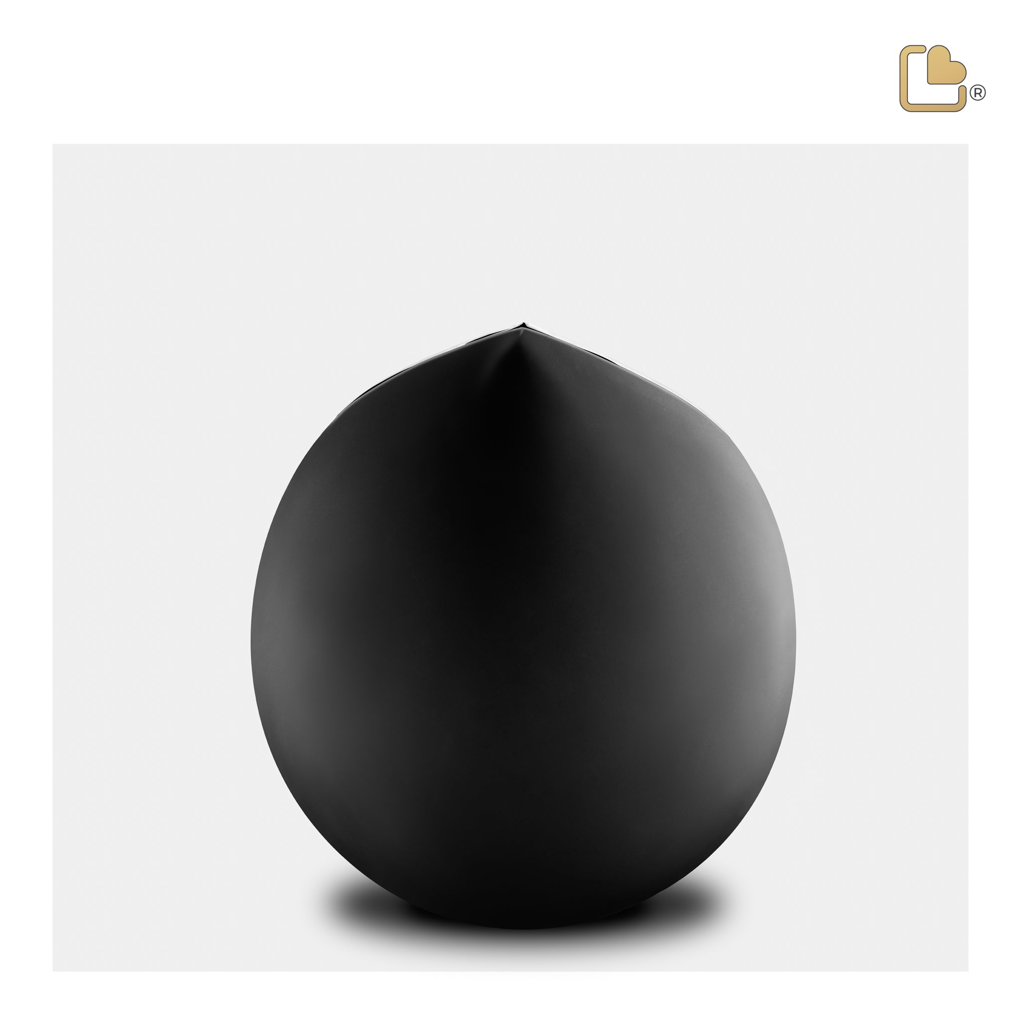 Drop Black (Medium)