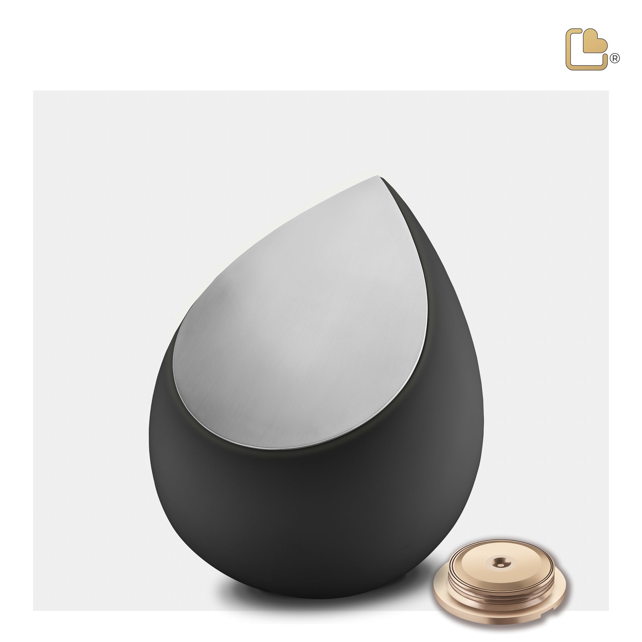 Drop Black (Medium)