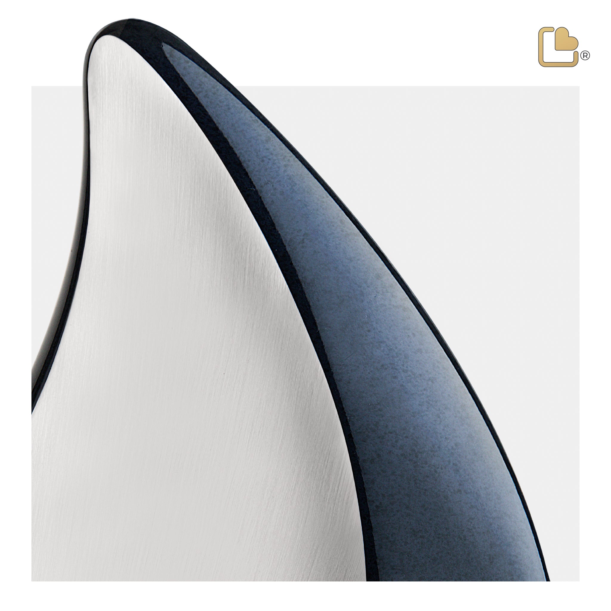 TearDrop Midnight (Medium)